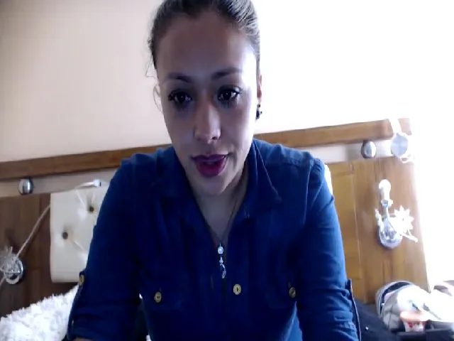 Live sex webcam photo for Emily_sweet2 #271829962