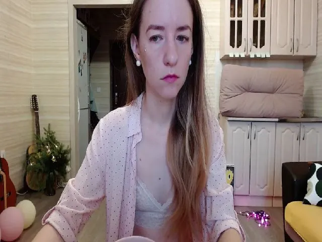 Live sex webcam photo for EmmRose #271757164