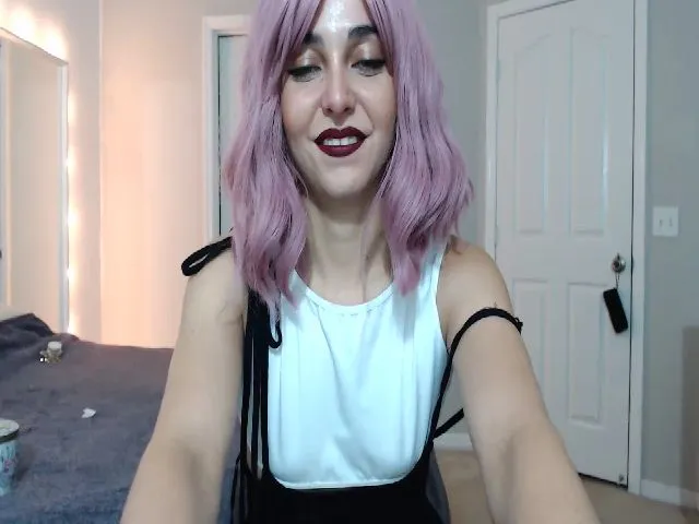 Live sex webcam photo for EmmaLaLatina #272183703