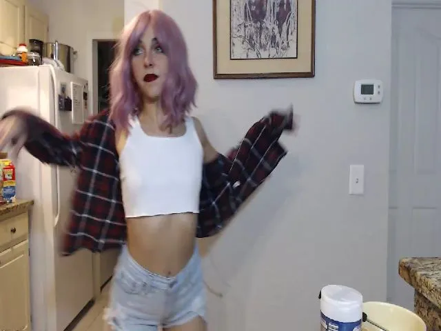 Live sex webcam photo for EmmaLaLatina #272234946