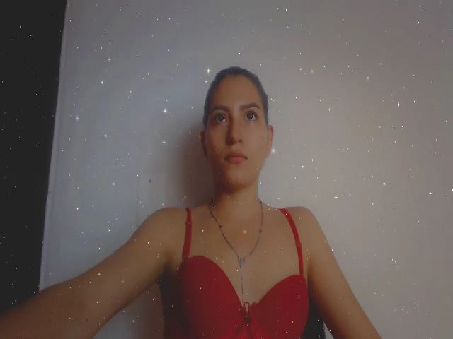 Live sex webcam photo for Emma_18x #272245027