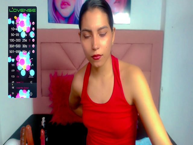 Live sex webcam photo for Emma_18x #272893839