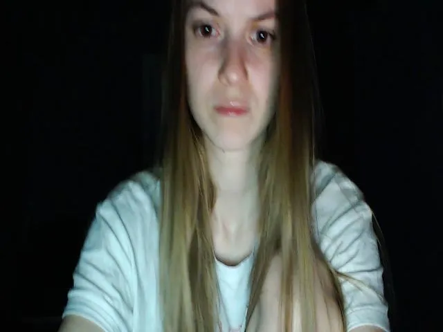 Live sex webcam photo for Emma_Cutie #273543023