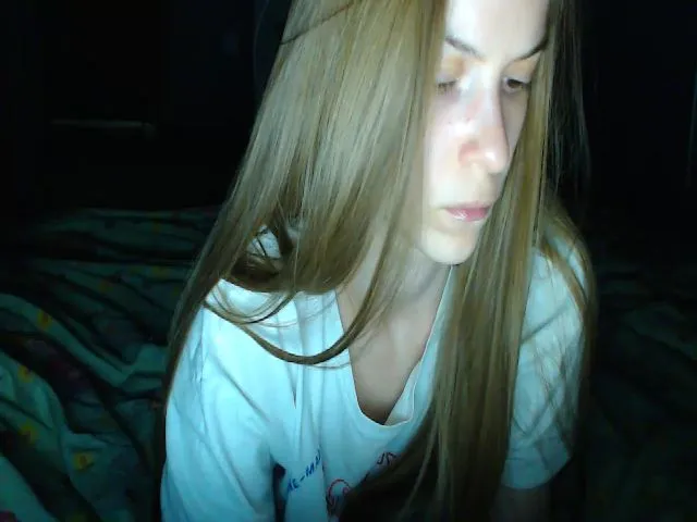 Live sex webcam photo for Emma_Cutie #273565448