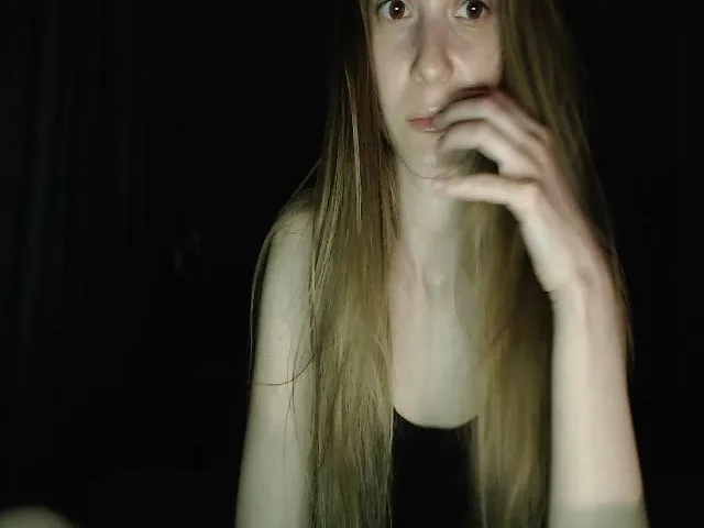 Live sex webcam photo for Emma_Cutie #273574935