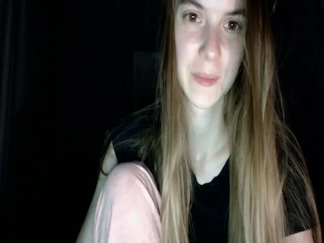 Live sex webcam photo for Emma_Cutie #273629059