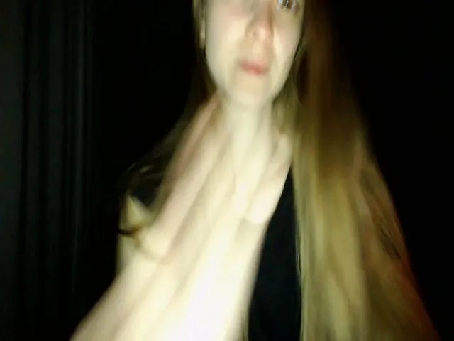 Live sex webcam photo for Emma_Cutie #273648725