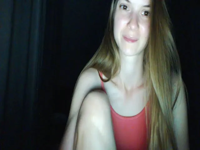 Live sex webcam photo for Emma_Cutie #273943536