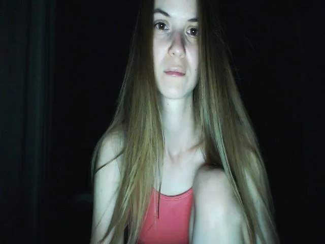 Live sex webcam photo for Emma_Cutie #273943834