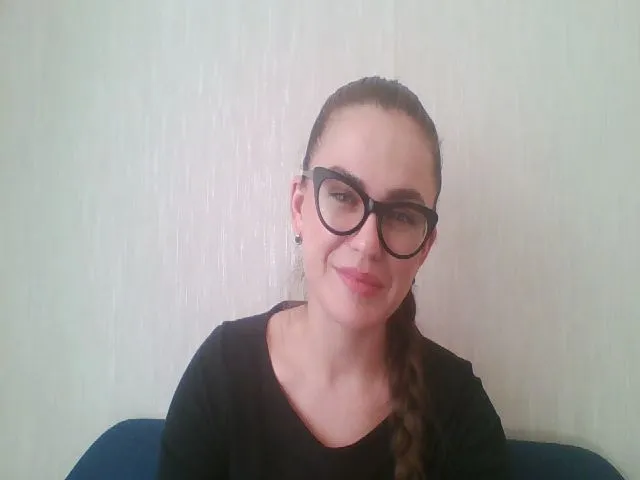 Live sex webcam photo for Emma_Hotie #273427029