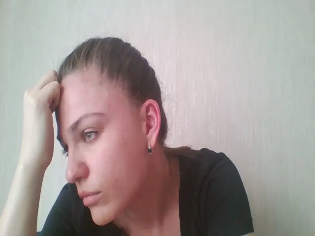 Live sex webcam photo for Emma_Hotie #273437935