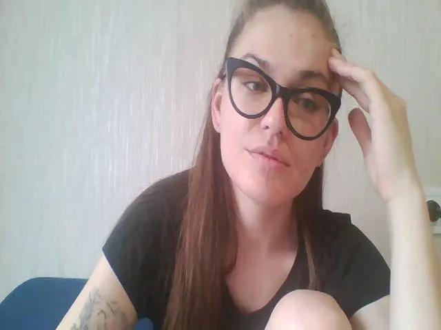 Live sex webcam photo for Emma_Hotie #273537443