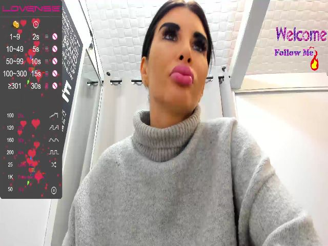 Live sex webcam photo for Emma_d #272144378