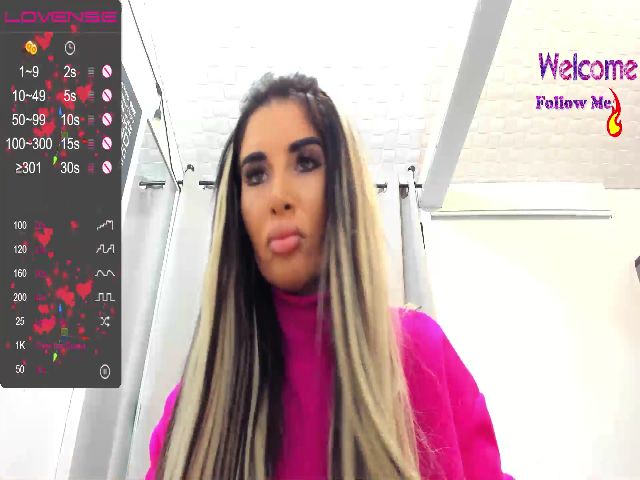 Live sex webcam photo for Emma_d #272369908
