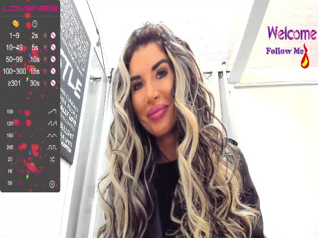 Live sex webcam photo for Emma_d #272407814