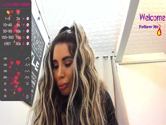 Live sex webcam photo for Emma_d #272461714