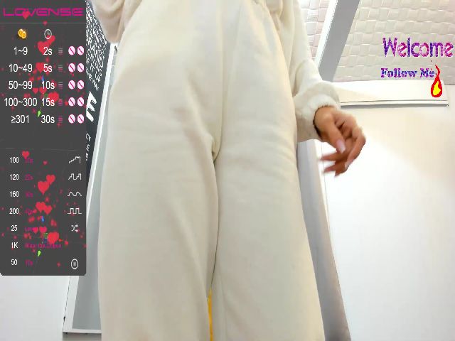 Live sex webcam photo for Emma_d #272497803