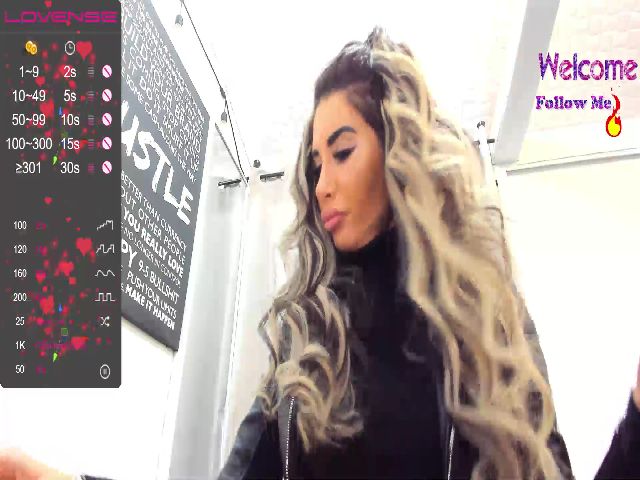 Live sex webcam photo for Emma_d #272510661