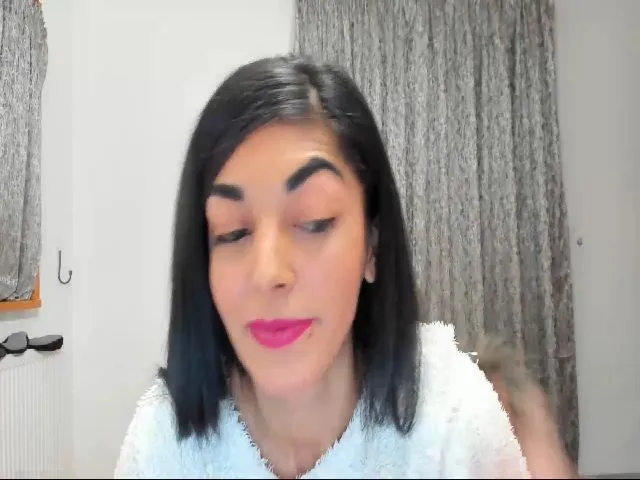 Live sex webcam photo for Emma_squirt4u #272152448