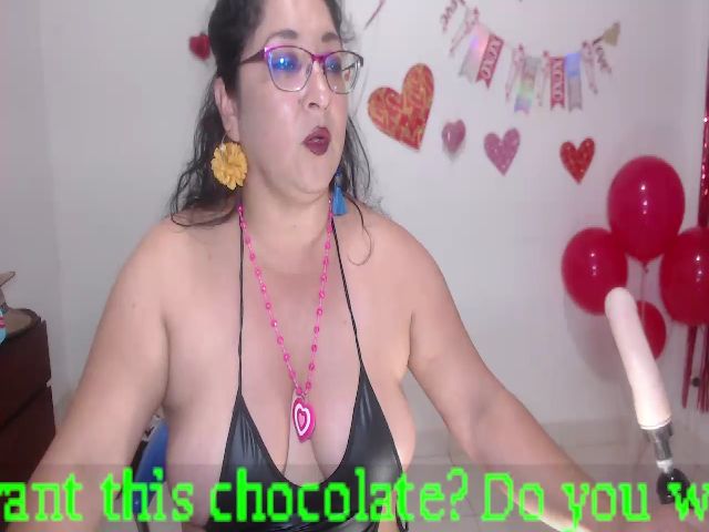 Live sex webcam photo for Emmarocker #272400149