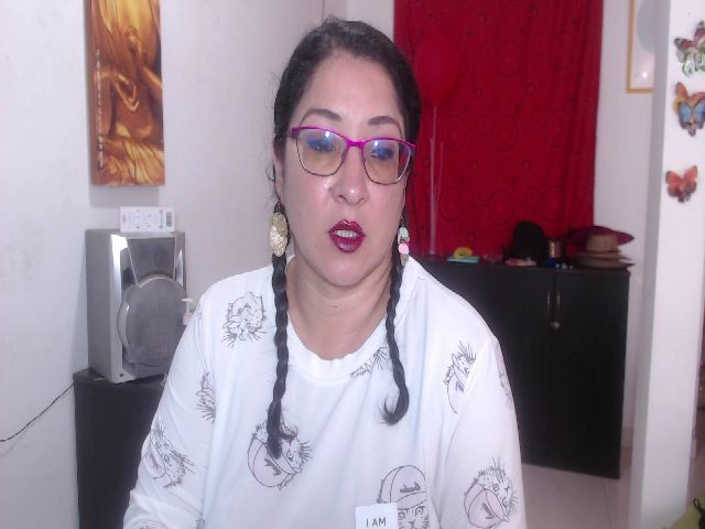 Live sex webcam photo for Emmarocker #272597042