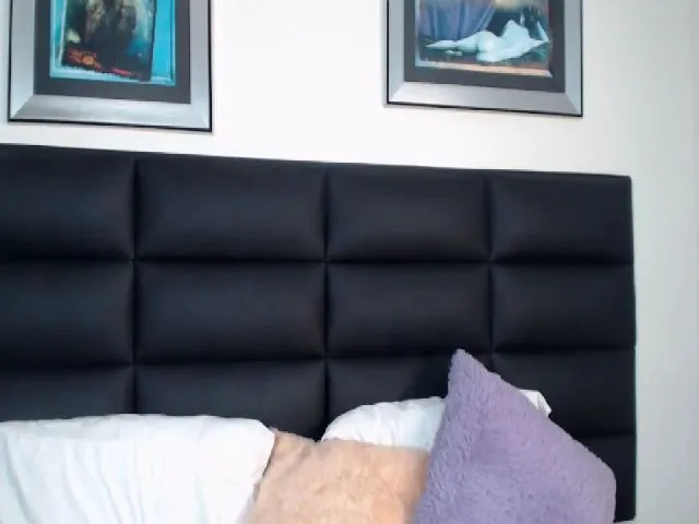 Live sex webcam photo for EmmiMarin #273168126