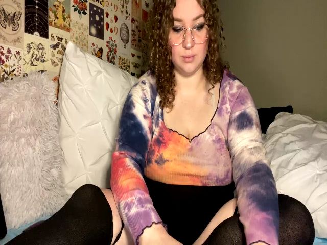 Live sex webcam photo for Emmierae #287892433