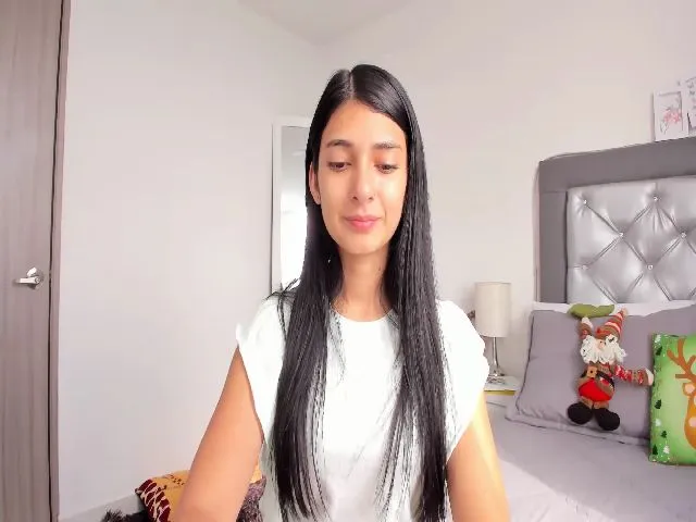 Live sex webcam photo for Emmily_ #271701720