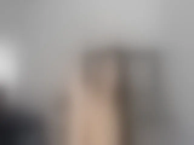 Live sex webcam photo for Emmily_ #271702818