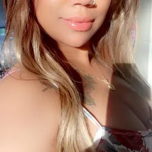 Live sex webcam photo for Emmmyx #289323969