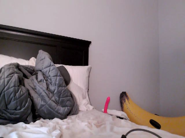 Live sex webcam photo for EmmyLove #273760779