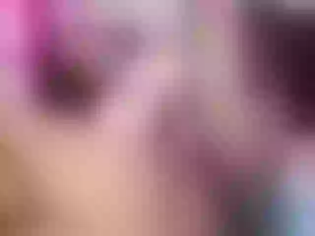Live sex webcam photo for EmmySweett #272559751