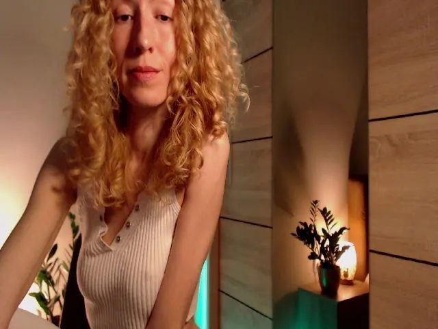 Live sex webcam photo for Enchanti #272778477