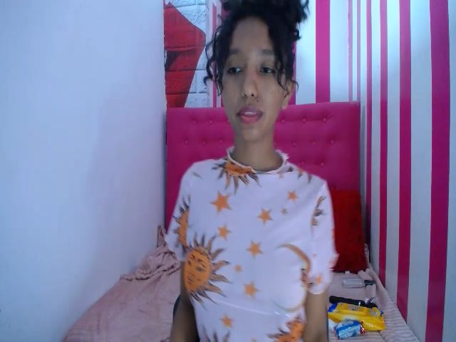 Live sex webcam photo for Engelbigtits #273097065