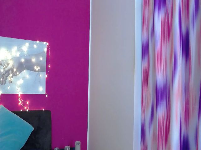 Live sex webcam photo for Eninvisble #272188557