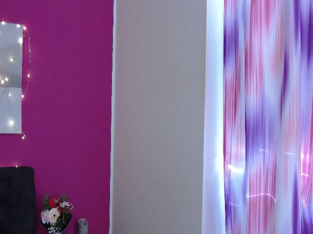 Live sex webcam photo for Eninvisble #272462271