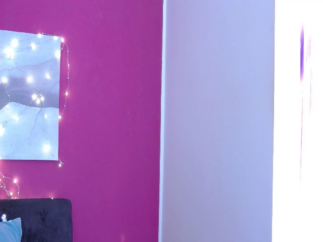 Live sex webcam photo for Eninvisble #272686202