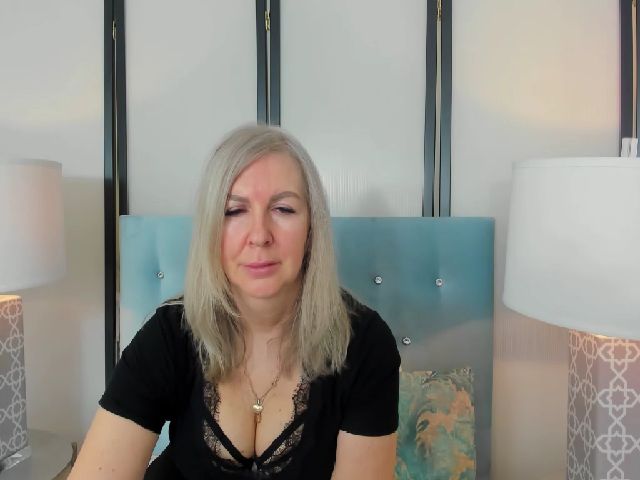 Live sex webcam photo for EricaSexyX #272475186