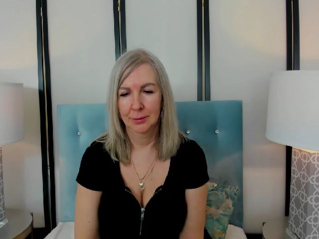 Live sex webcam photo for EricaSexyX #272641892