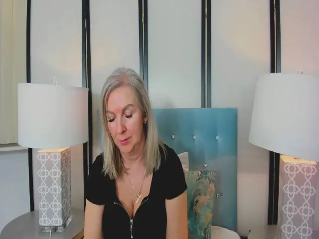 Live sex webcam photo for EricaSexyX #272667694