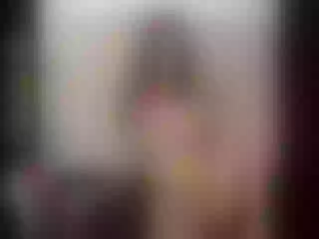 Live sex webcam photo for ErikaActive #273595598