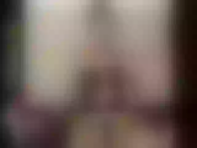 Live sex webcam photo for ErikaActive #273840297