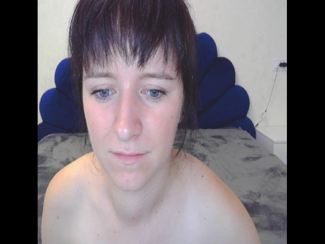 Live sex webcam photo for ErikaLee1 #274480533