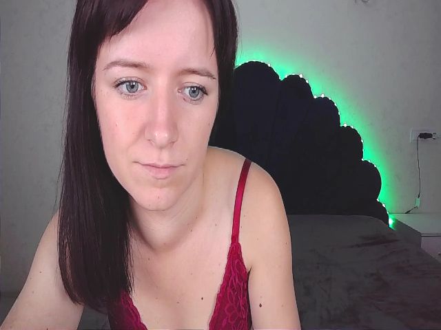 Live sex webcam photo for ErikaLee1 #275235523