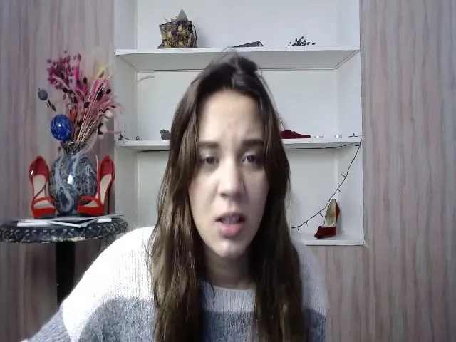 Live sex webcam photo for ErikkaDream #274584175