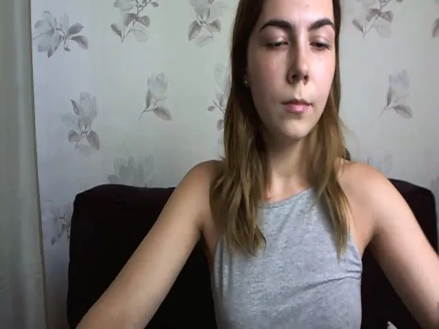 Live sex webcam photo for ErikkaSweet #274281897