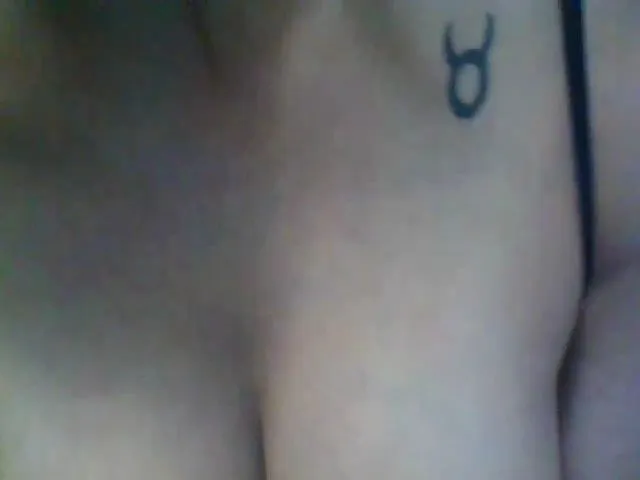 Live sex webcam photo for Erin1991 #273311996