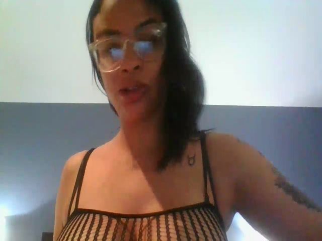 Live sex webcam photo for Erin1991 #273342928