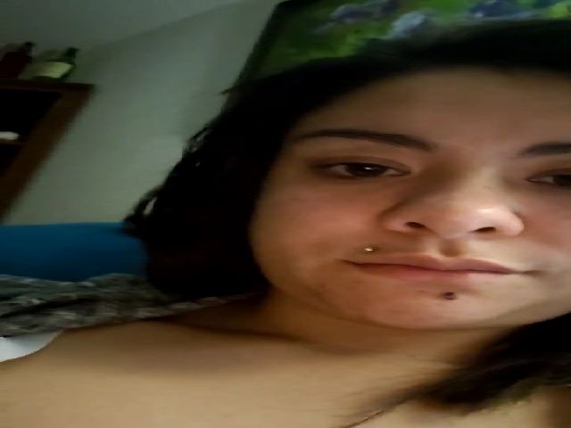 Live sex webcam photo for EroticTeen69 #272741525