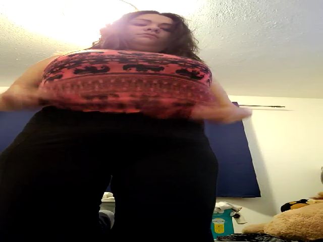 Live sex webcam photo for EroticTeen69 #272787636